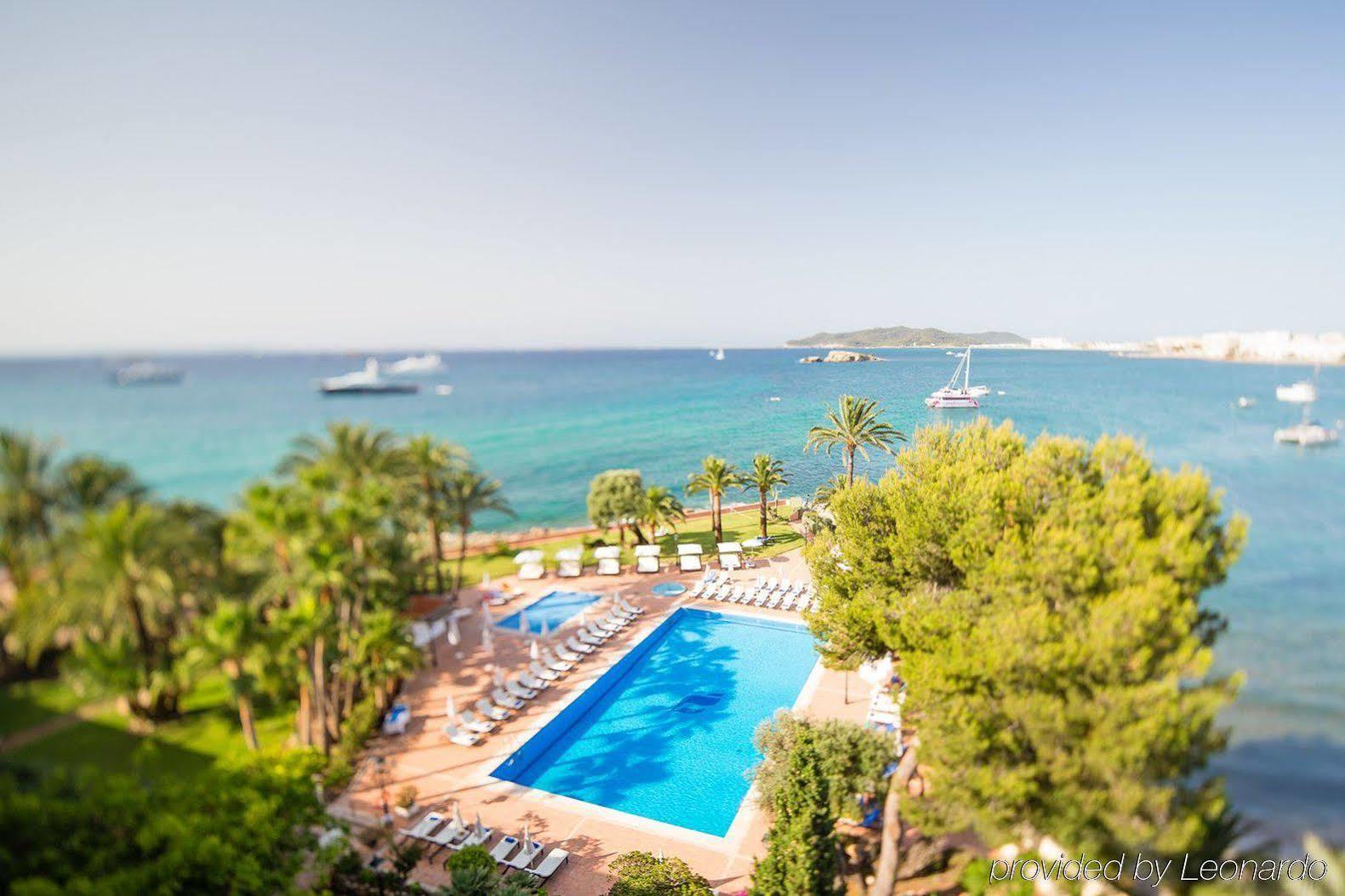 Thb Molinos Adults Only